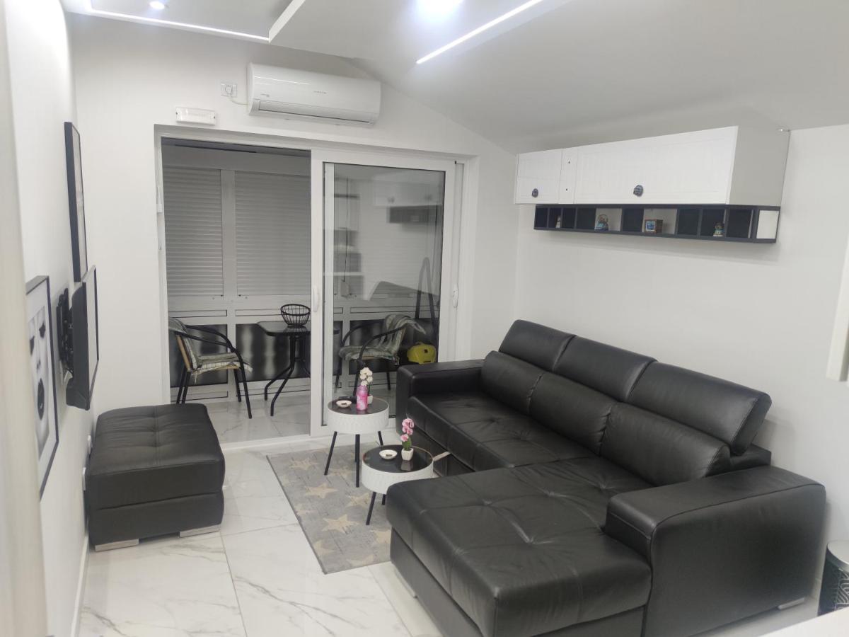033 Apartman